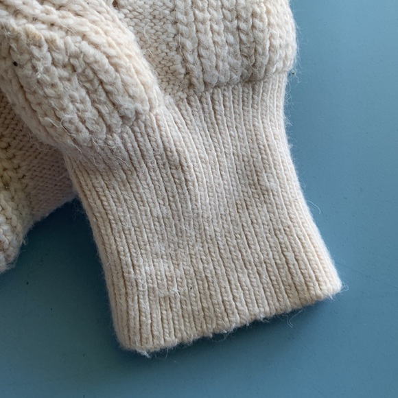 WHITE TURTLENECK SWEATER - Picture 8 of 8